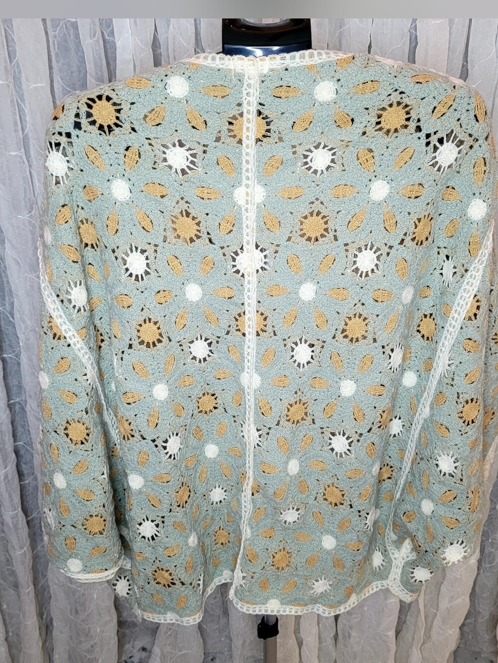POL Open Front Sage Green Cream Crochet Floral Kimono Cardigan Shrug Cover Up OS - Picture 3 of 5
